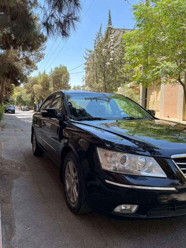 هیوندای سوناتا دنده‌ای NF 2400 - 2009