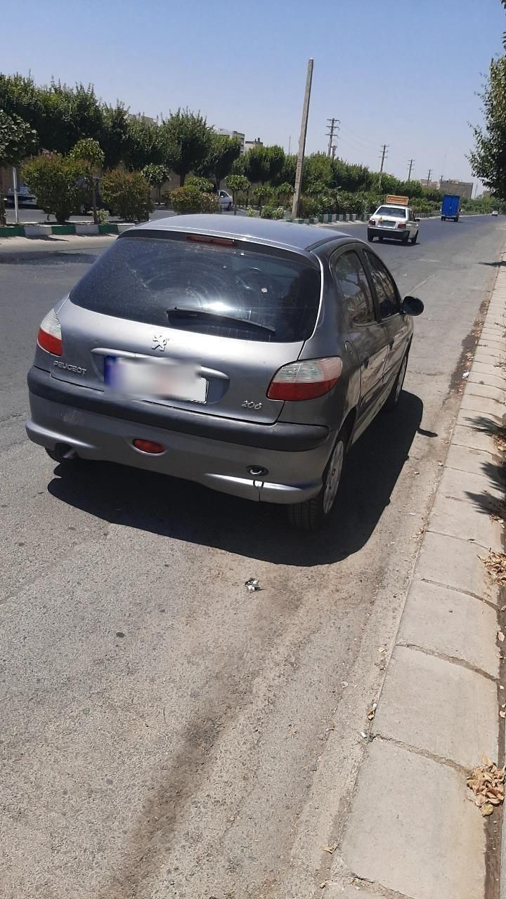 پژو 206 تیپ 2 - 1390