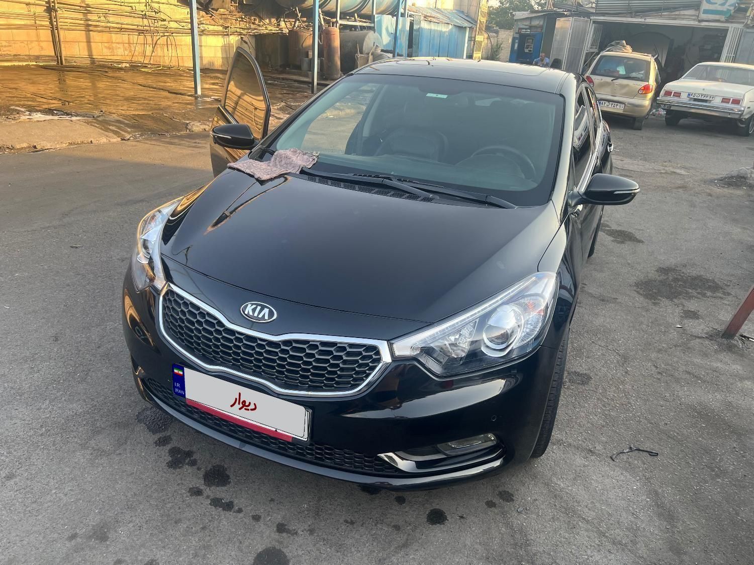 کیا سراتو 2.0 لیتر اتوماتیک GT لاین - 2015
