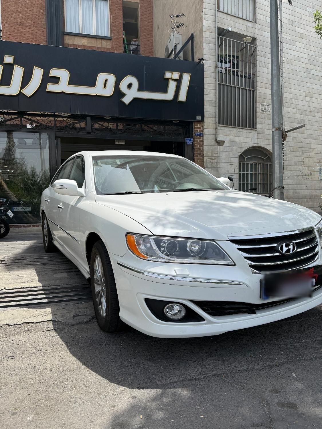هیوندای آزرا (گرنجور) 3300cc - 2011