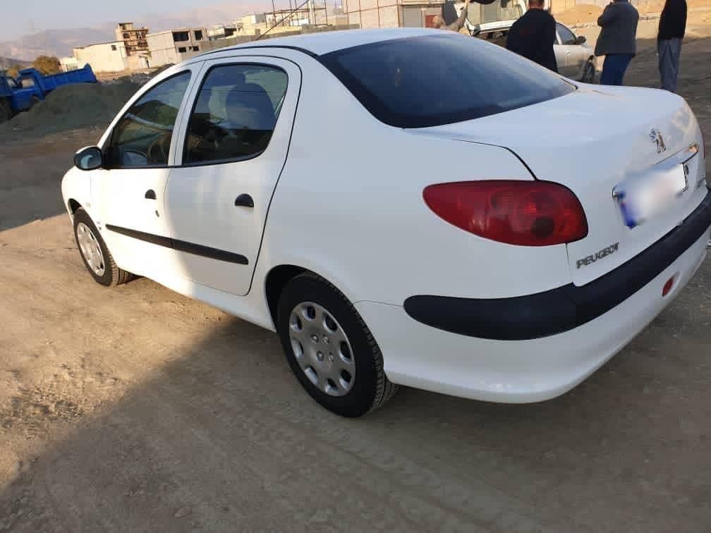 پژو ۲۰۶ صندوق دار v8 - 1395