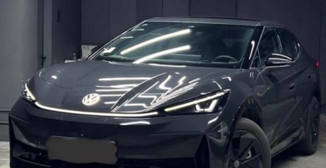فولکس گلف GTI - 2024