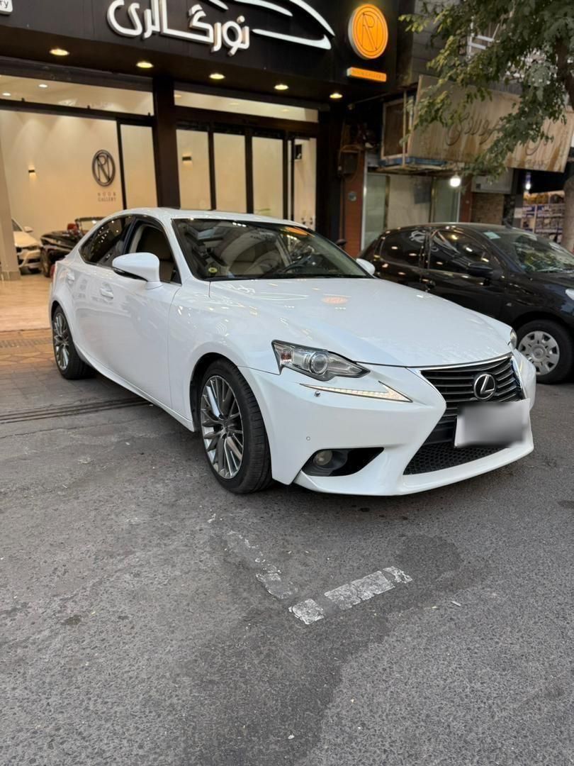 لکسوس IS 350 - 2014