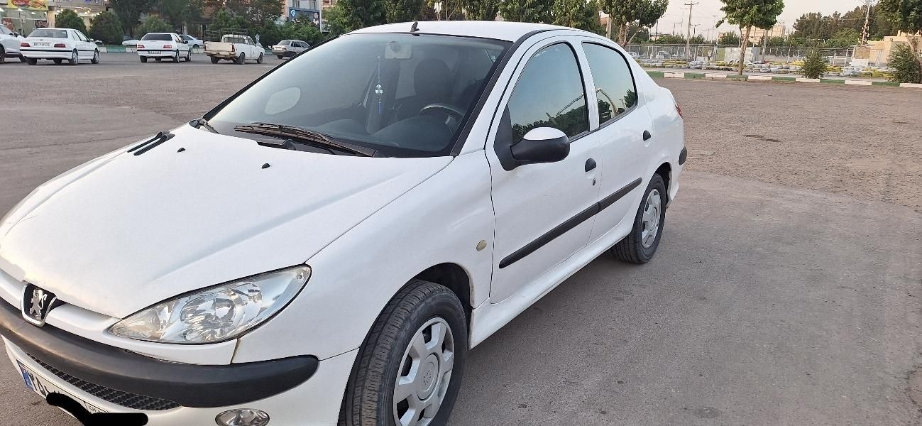 پژو ۲۰۶ صندوق دار v8 - 1390