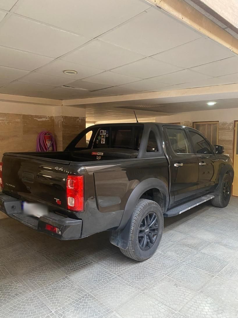خودرو کی ام سی، T8 آگهی ann_19508731