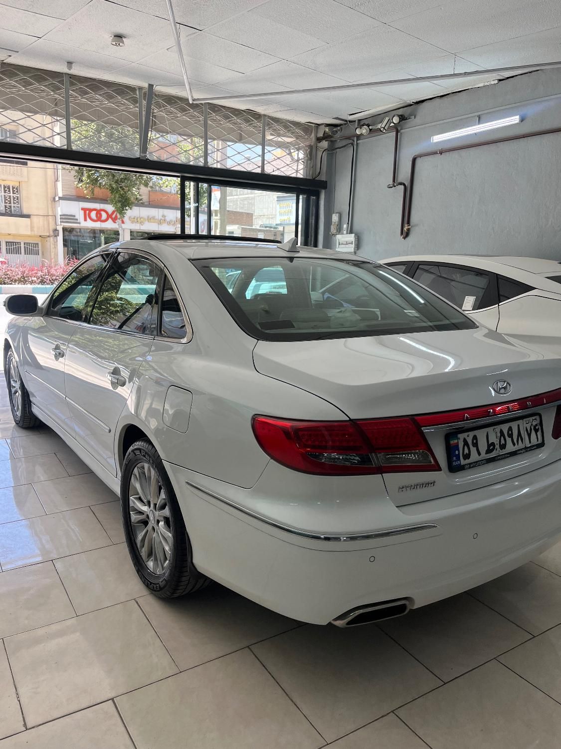 هیوندای آزرا (گرنجور) 3300cc - 2011