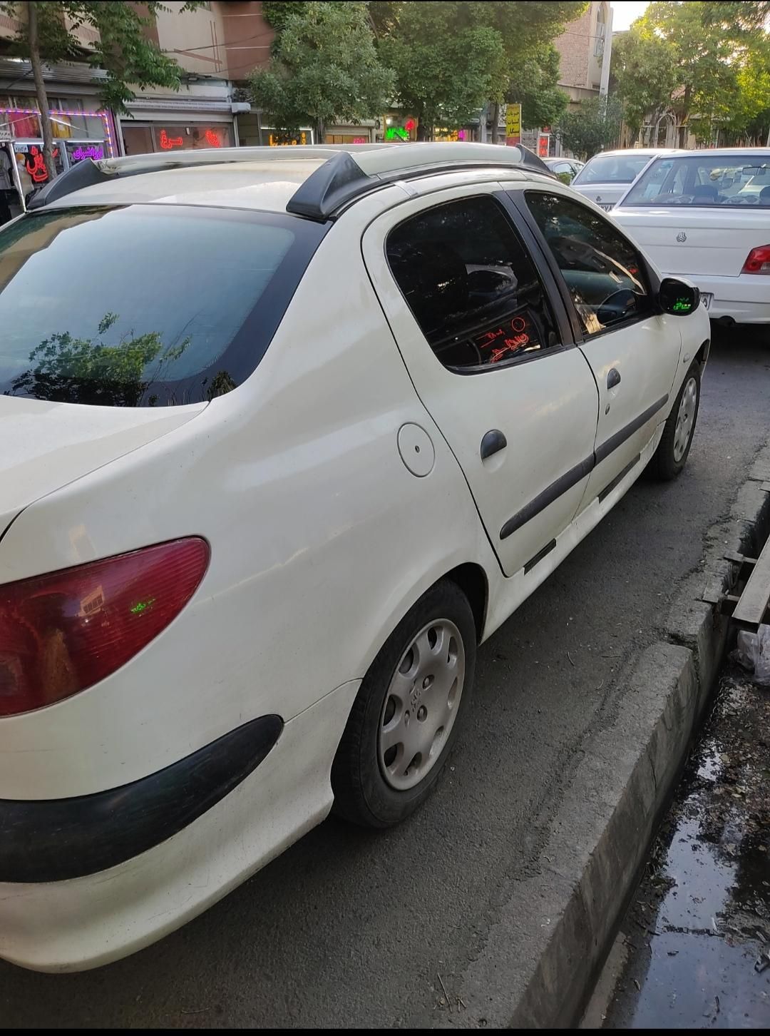 پژو ۲۰۶ صندوق دار v2 - 1388