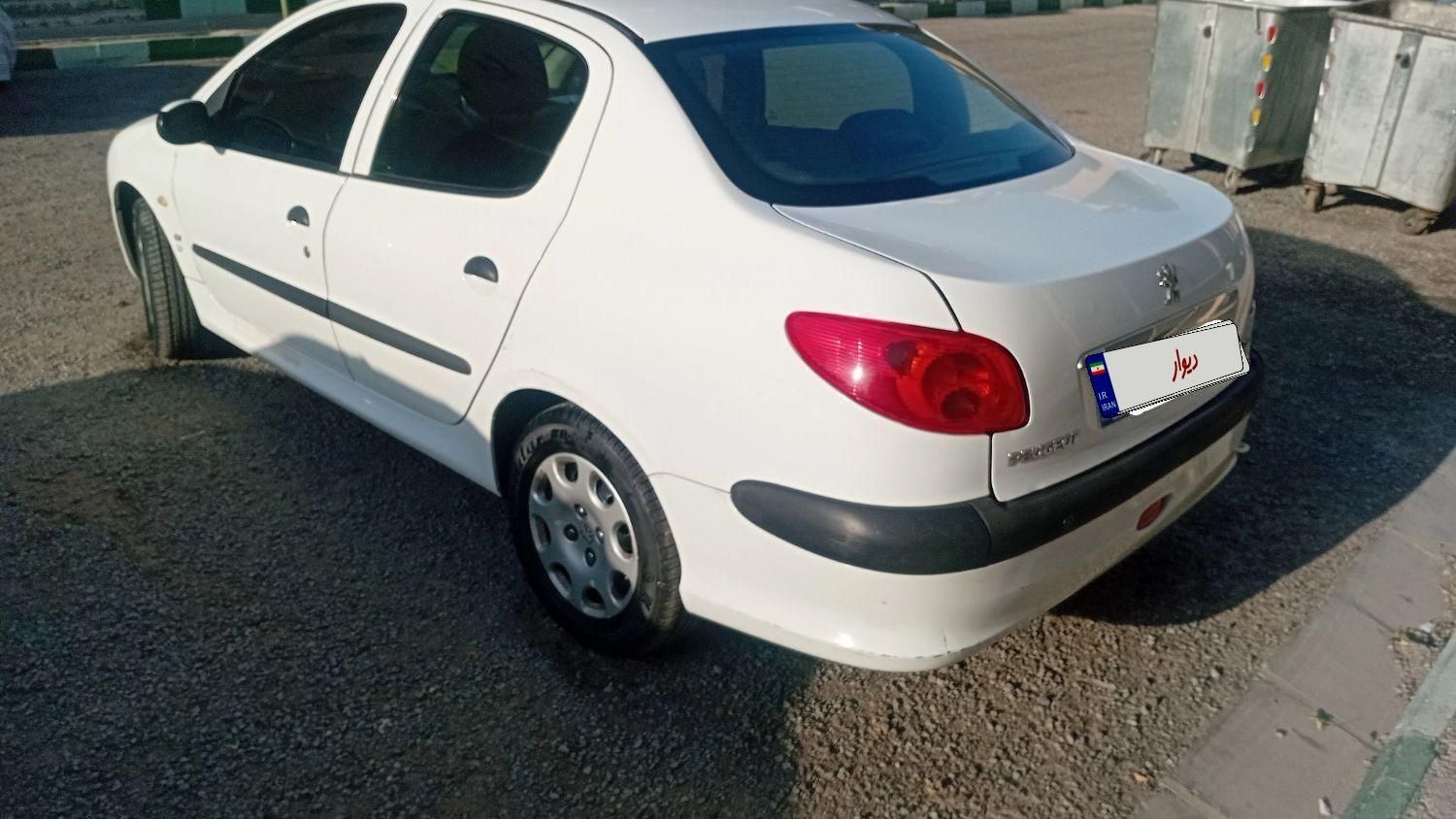 پژو ۲۰۶ صندوق دار v8 - 1394