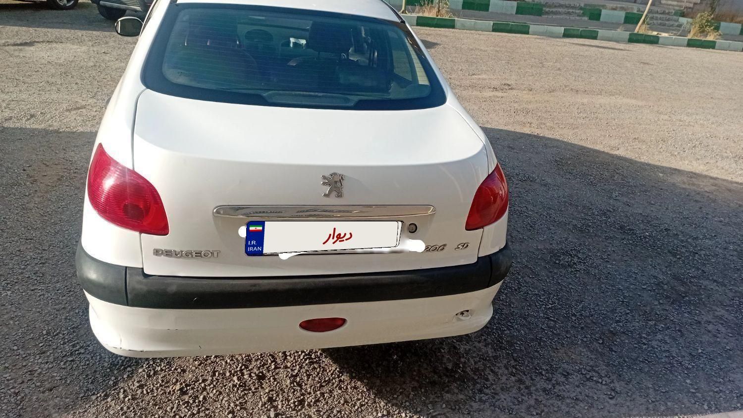 پژو ۲۰۶ صندوق دار v8 - 1394
