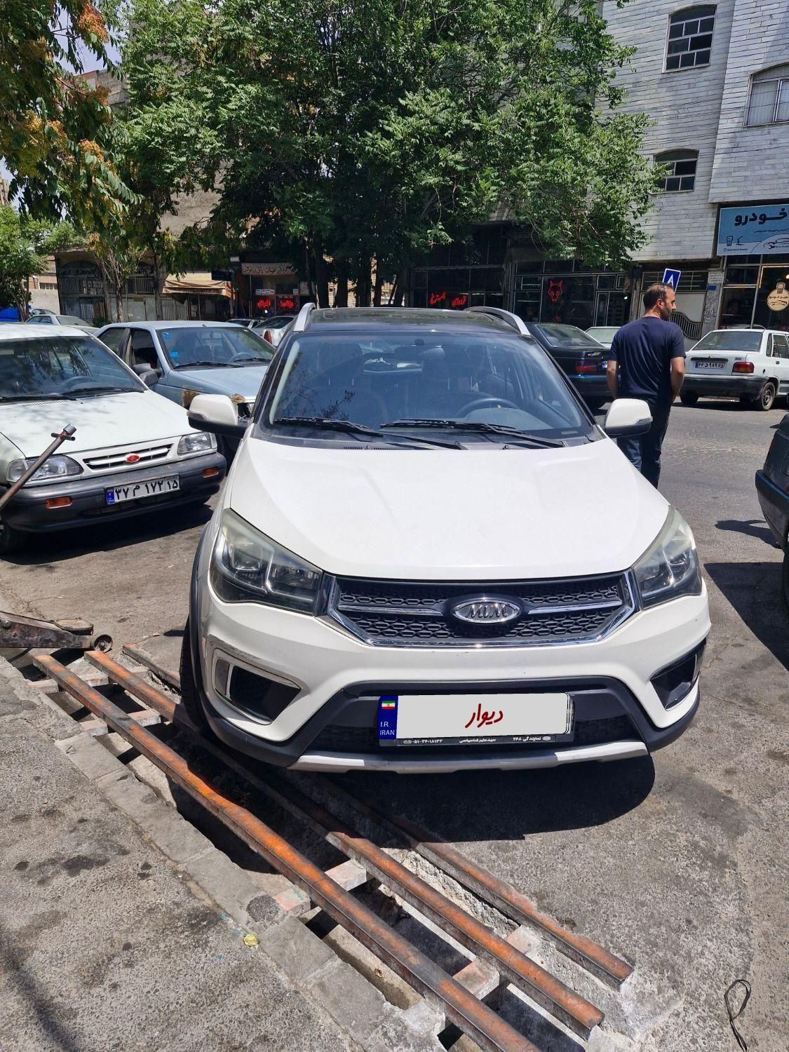 خودرو ام وی ام، X22 آگهی ann_19508959