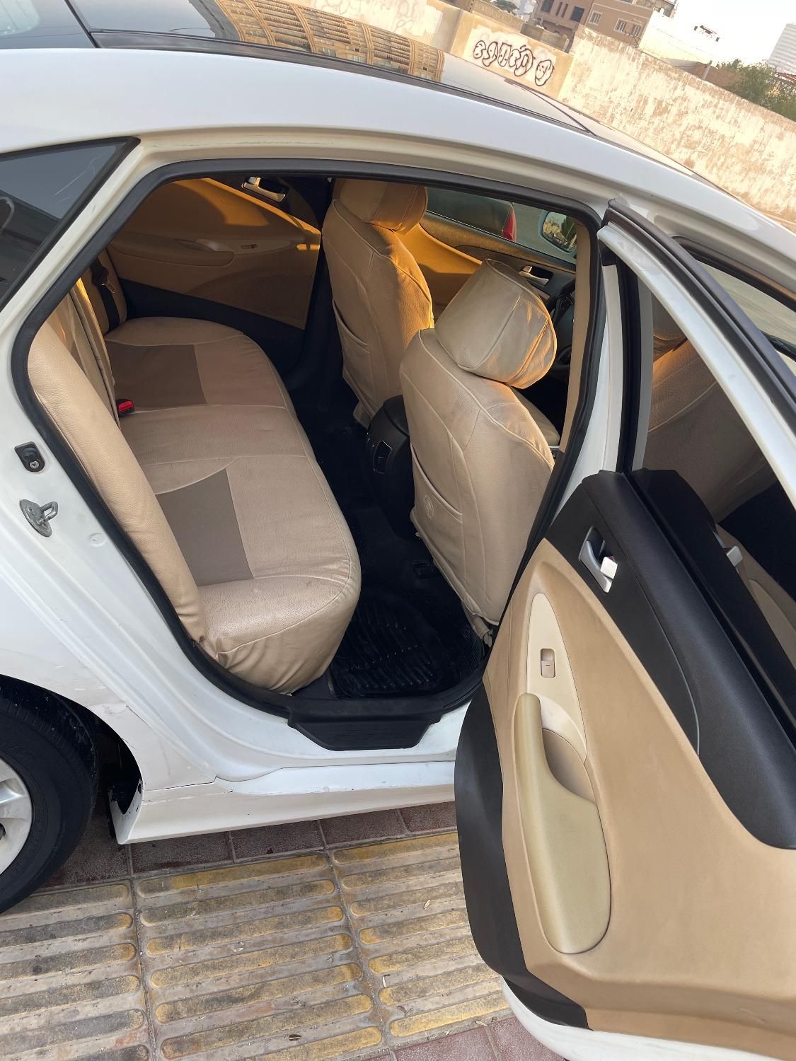 هیوندای سوناتا اتوماتیک NF 2400 - 2011