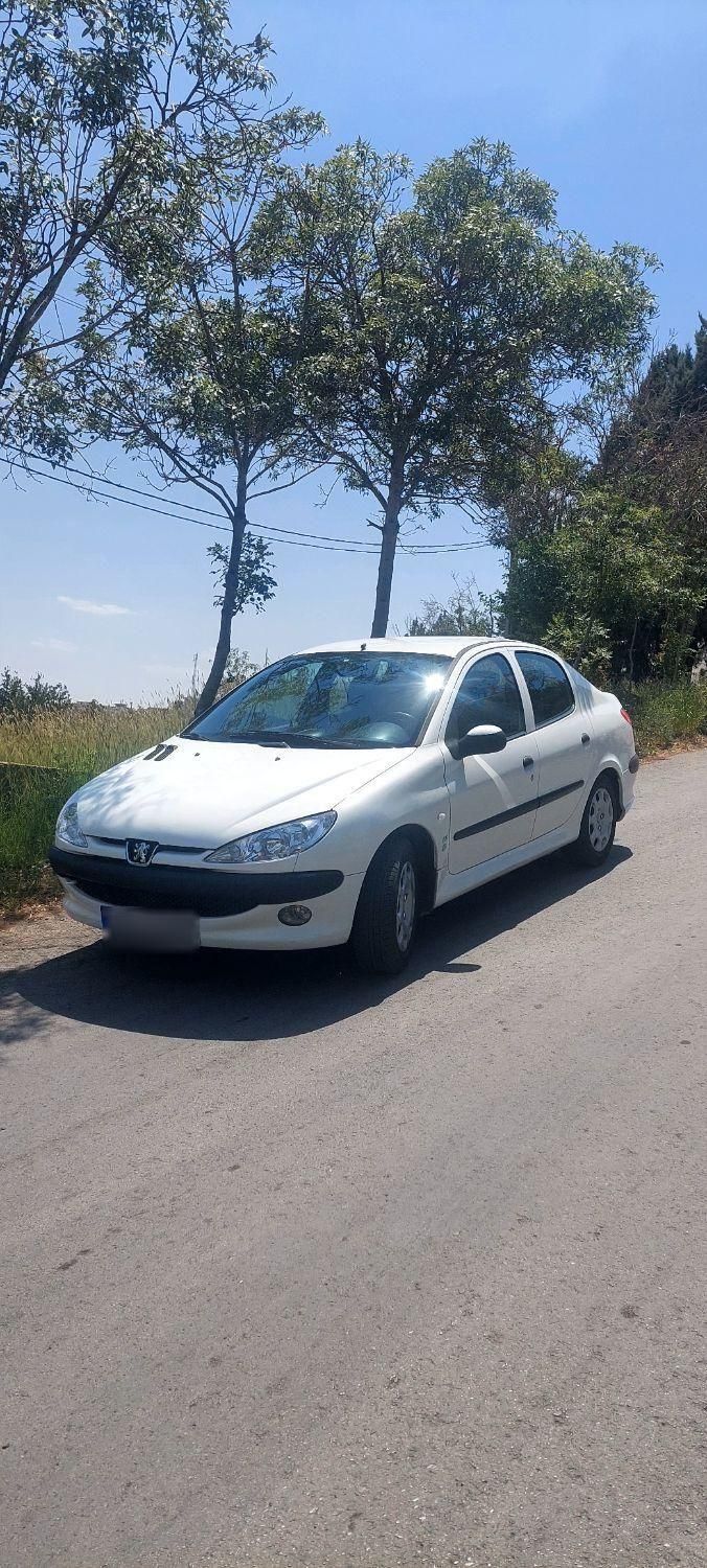 پژو ۲۰۶ صندوق دار v8 - 1394