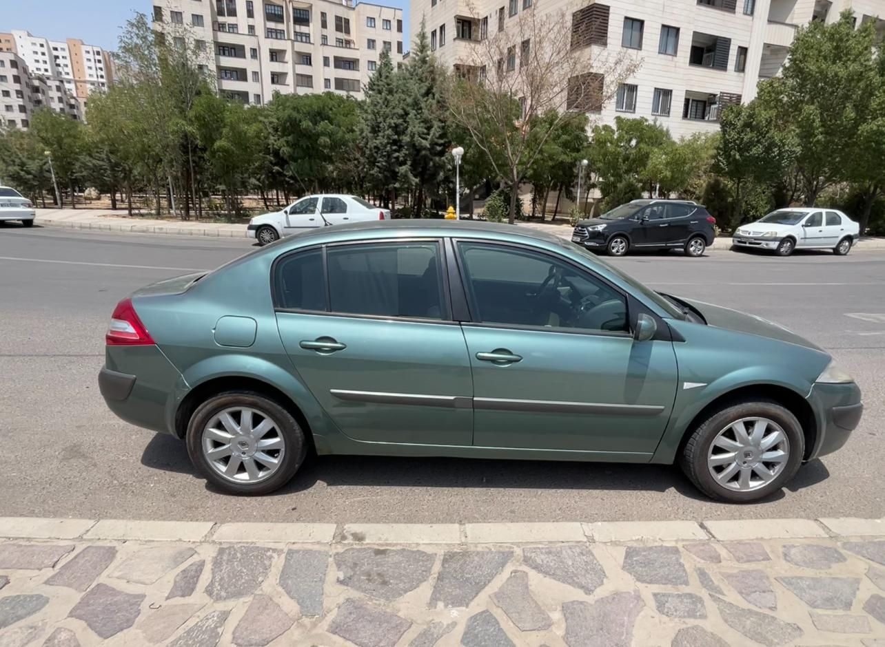 رنو مگان وارداتی اتوماتیک 2000 - 2008