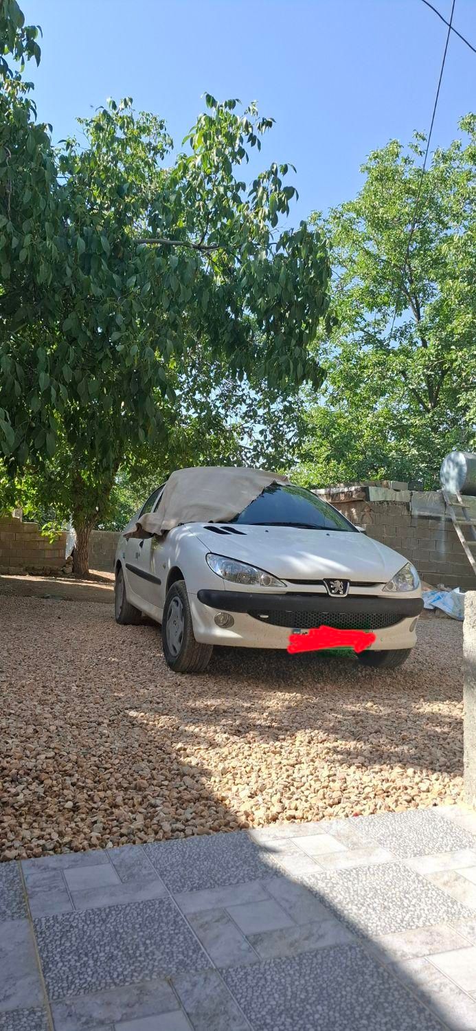 پژو ۲۰۶ صندوق دار v8 - 1393