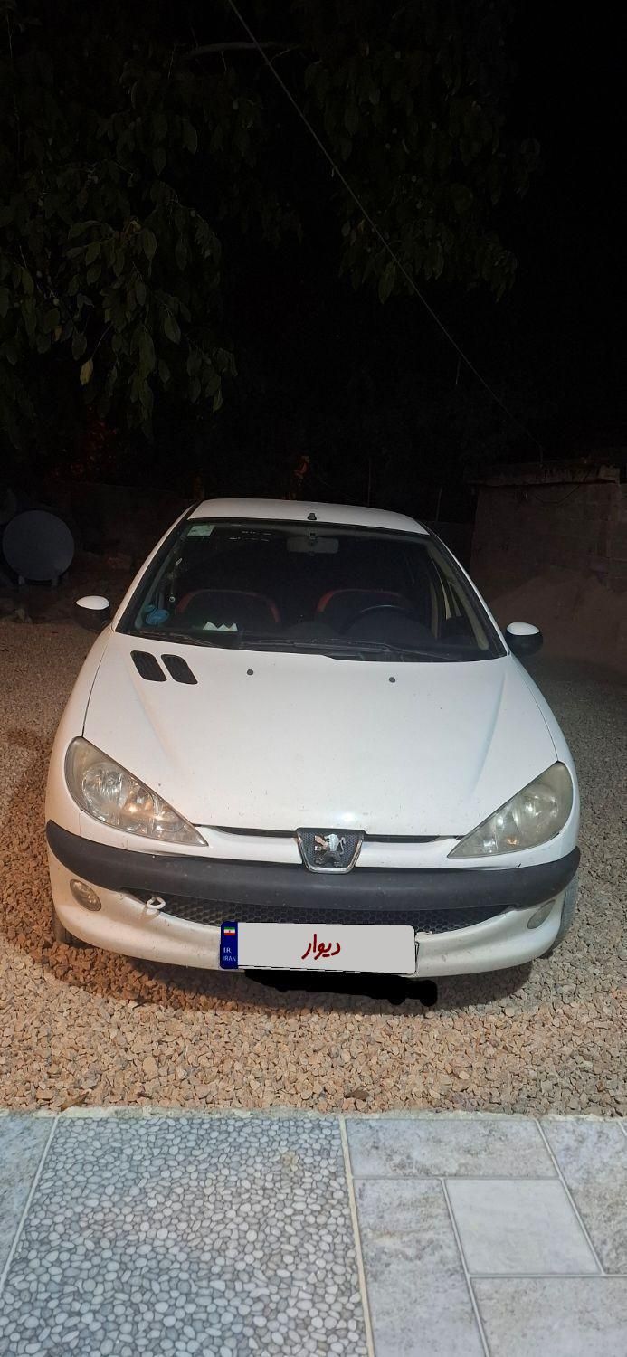 پژو ۲۰۶ صندوق دار v8 - 1393