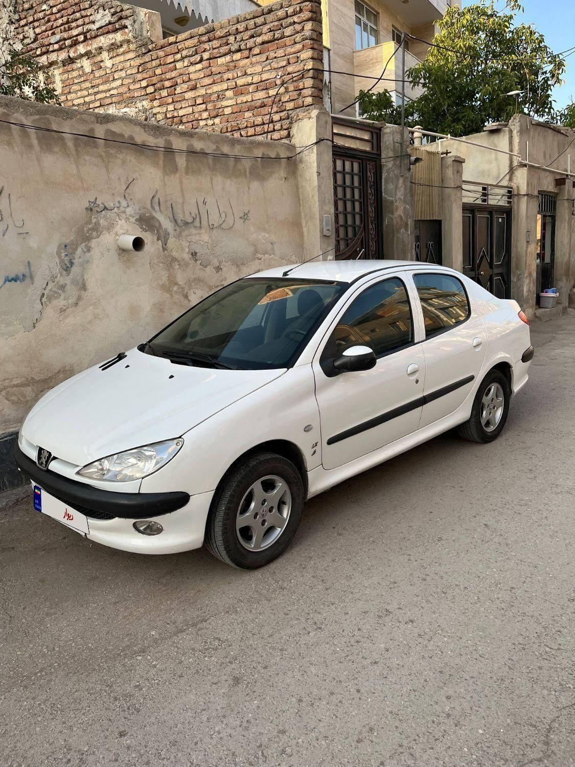 پژو ۲۰۶ صندوق دار v8 - 1390