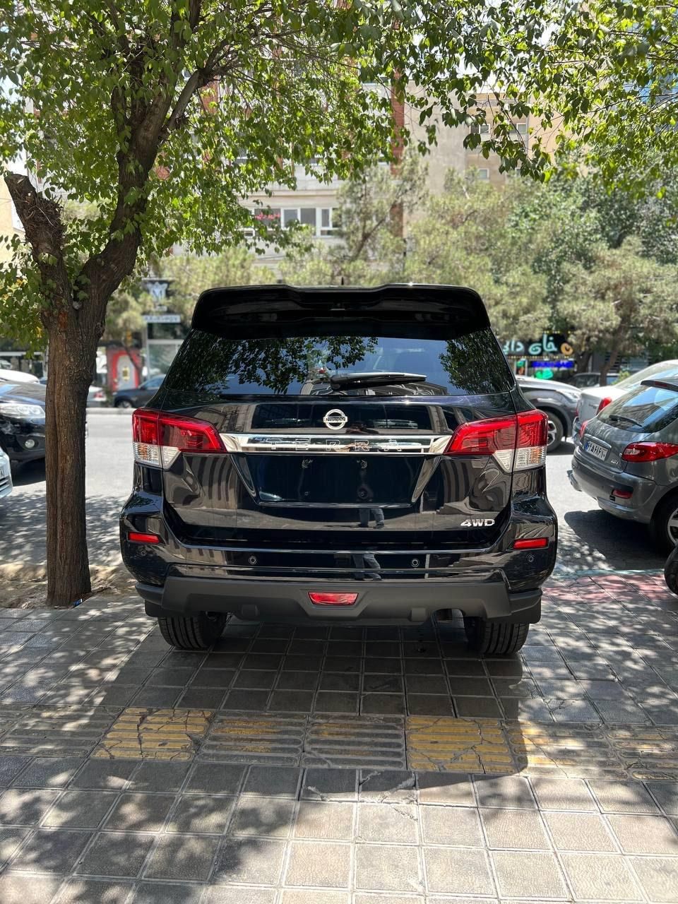 نیسان ترا ساده - 2025