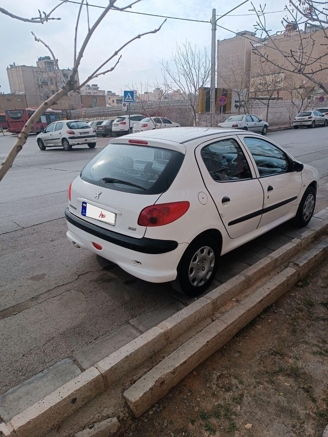 پژو 206 تیپ 3 - 1397