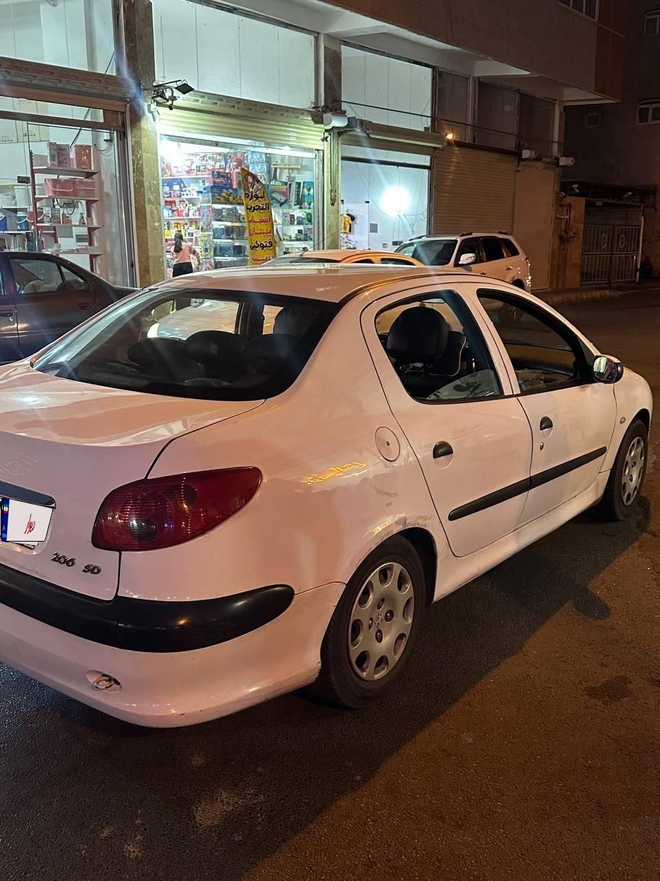 پژو ۲۰۶ صندوق دار v8 - 1391