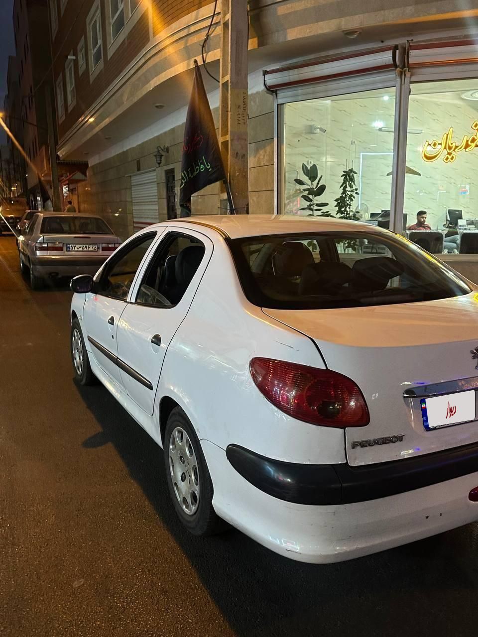 پژو ۲۰۶ صندوق دار v8 - 1391