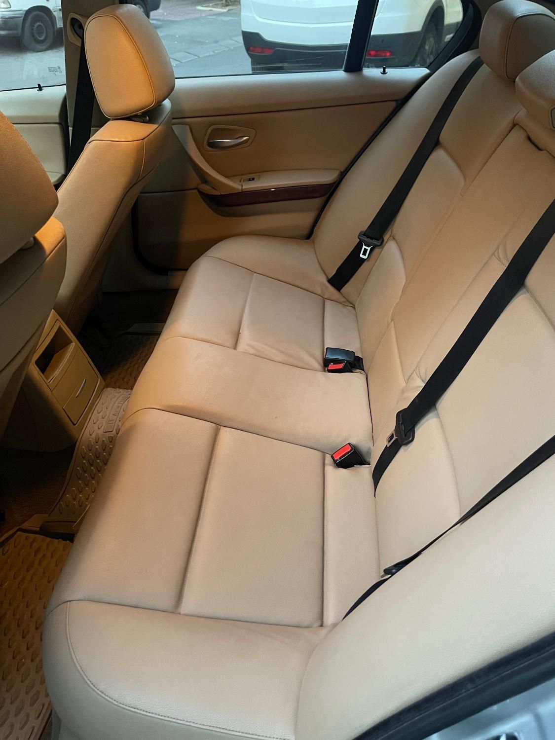 ب ام و سری 3 سدان 320i - 2006