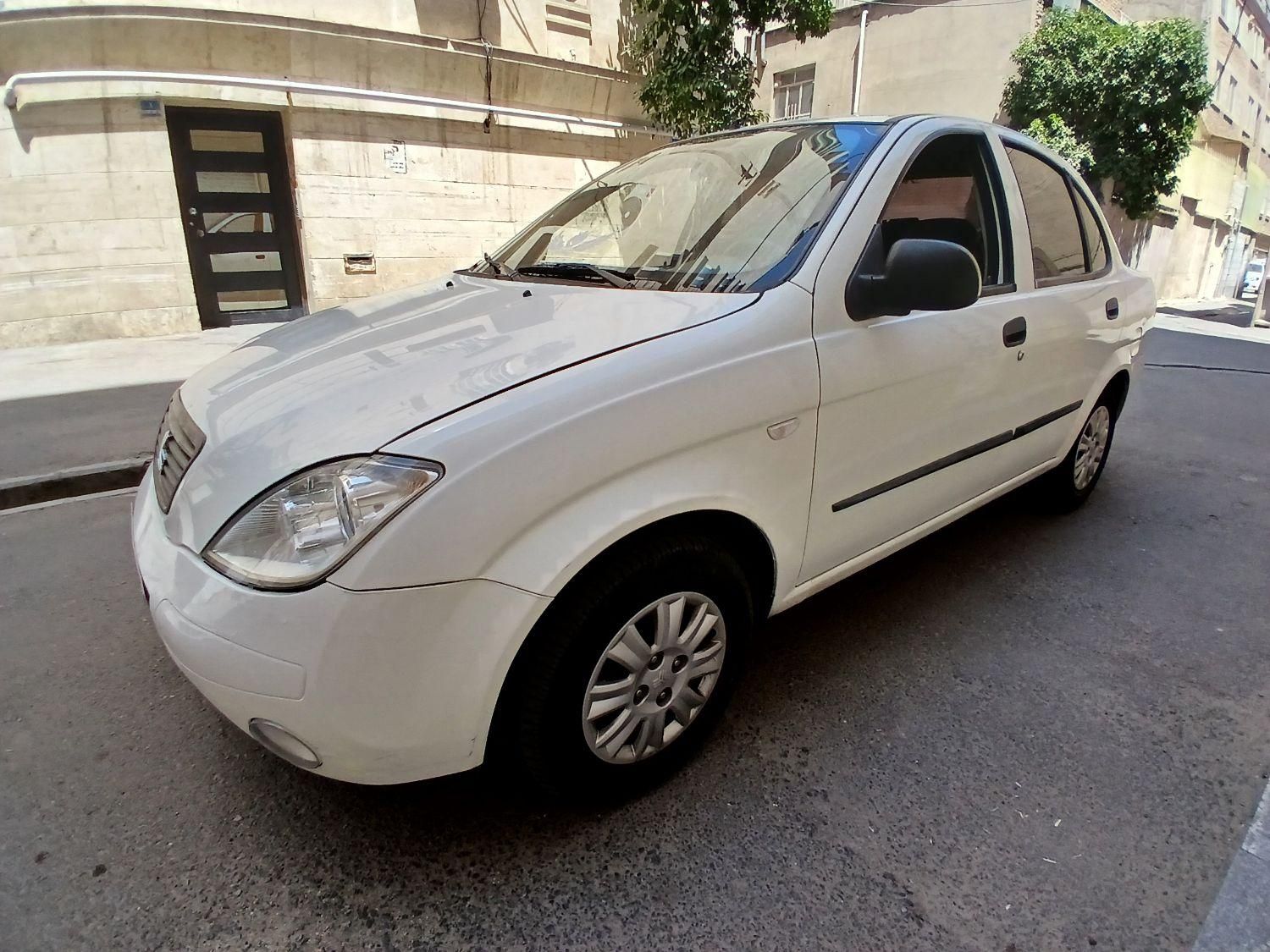تیبا صندوق دار SX - 1400