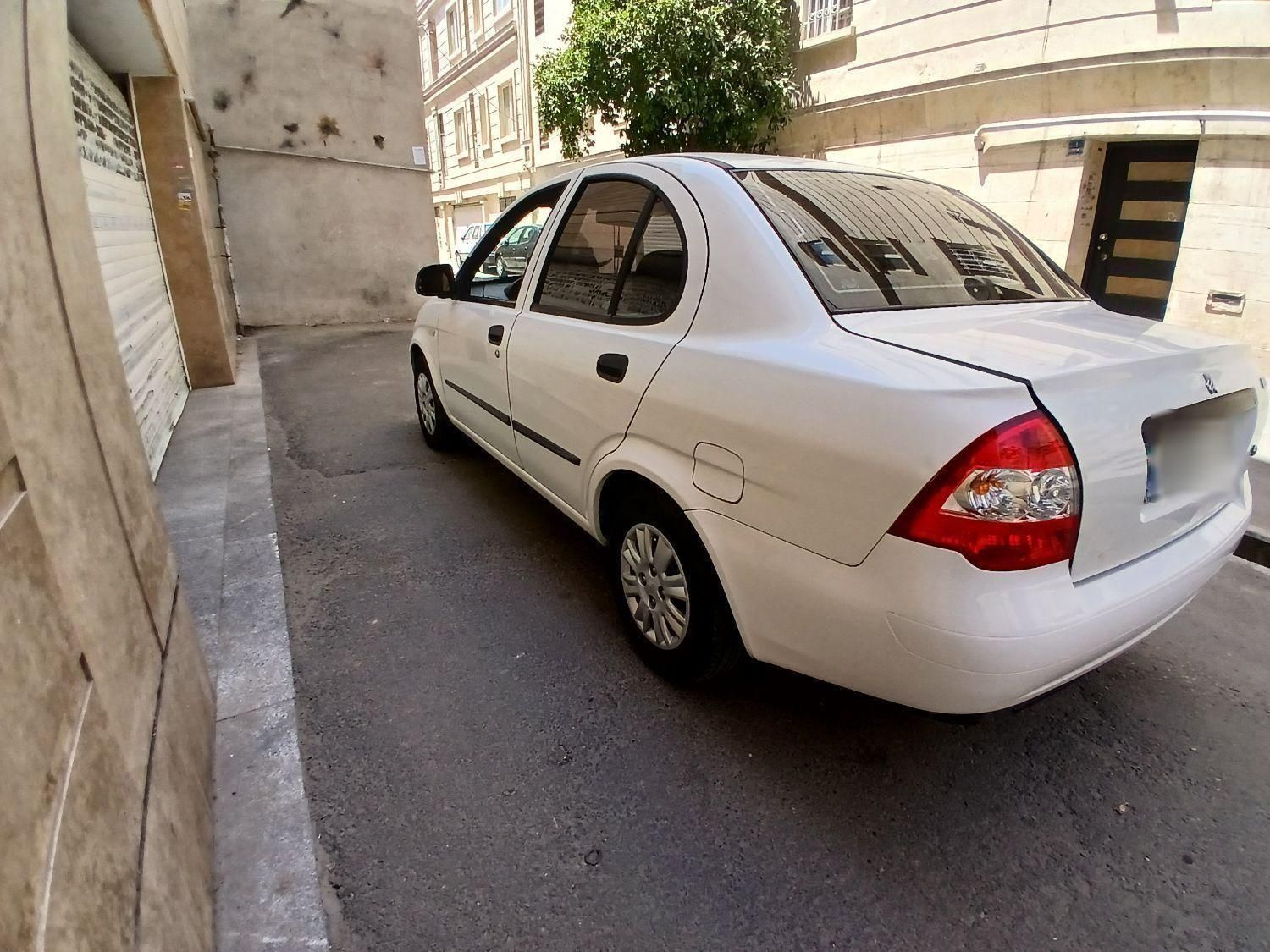 تیبا صندوق دار SX - 1400