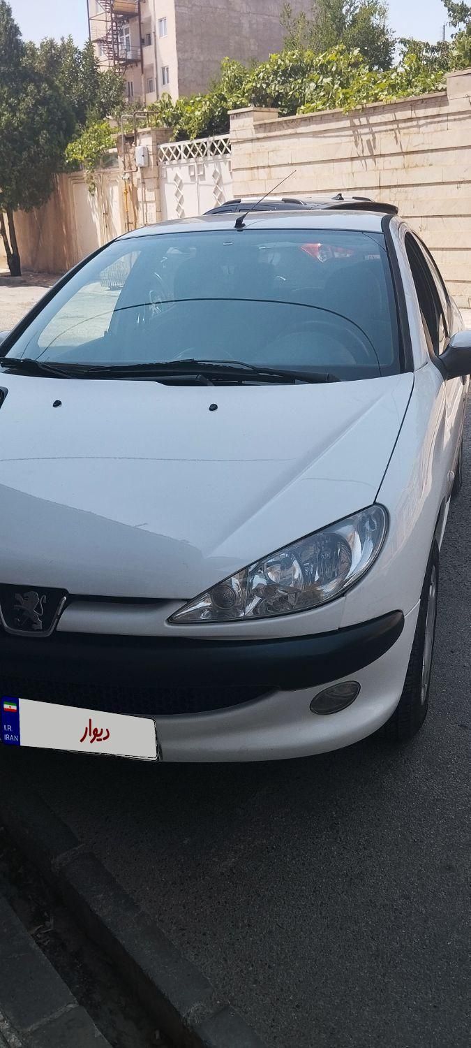 پژو ۲۰۶ صندوق دار v8 - 1394