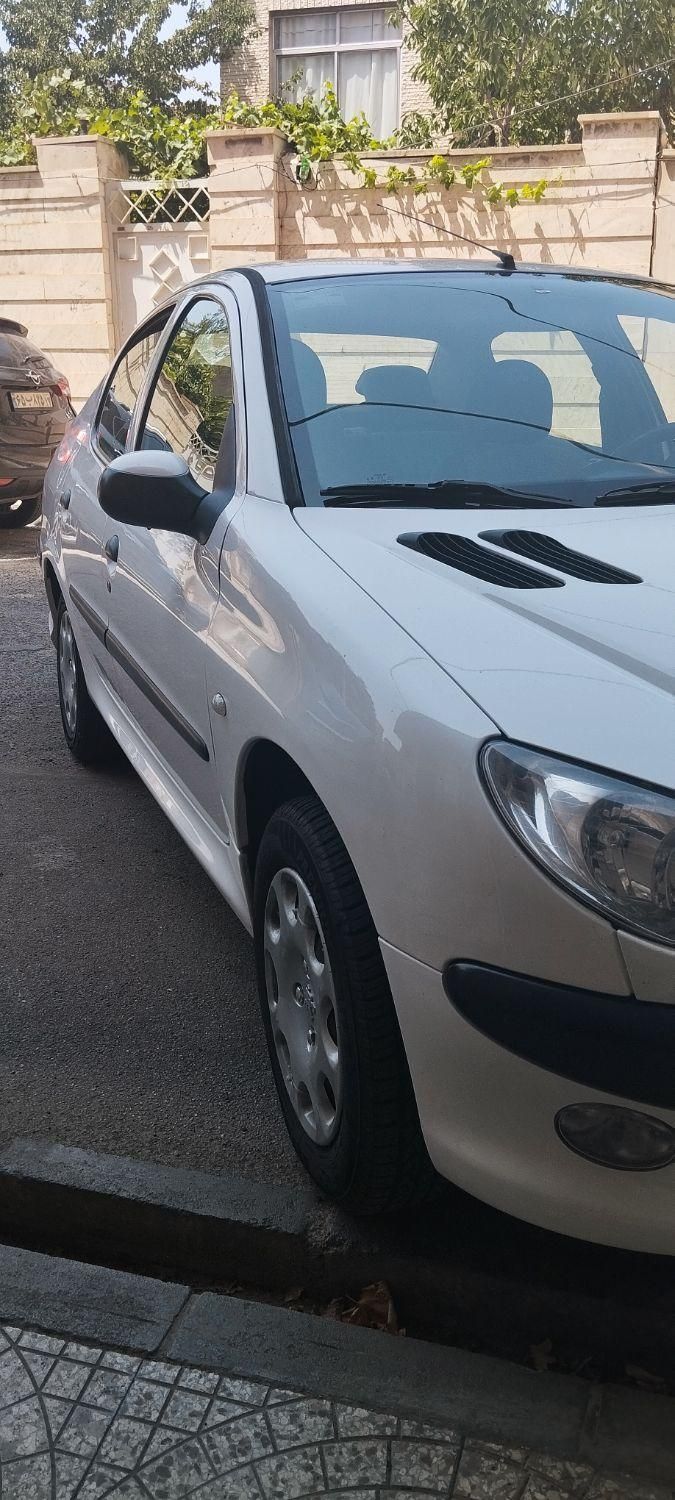 پژو ۲۰۶ صندوق دار v8 - 1394