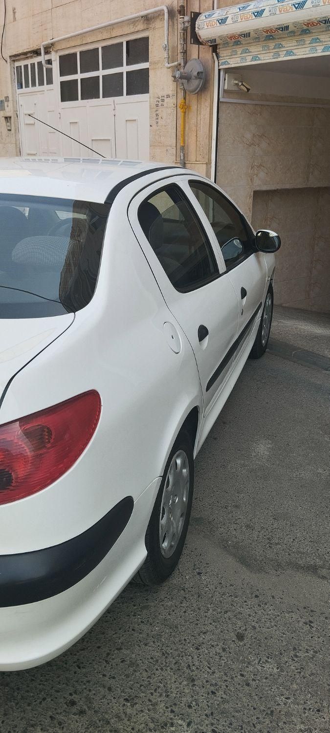 پژو ۲۰۶ صندوق دار v8 - 1394