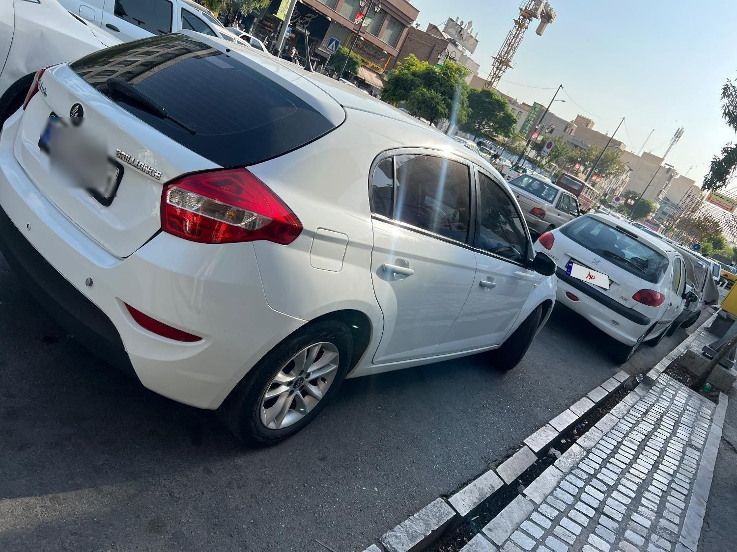 خودرو برلیانس، H320 آگهی ann_19511054