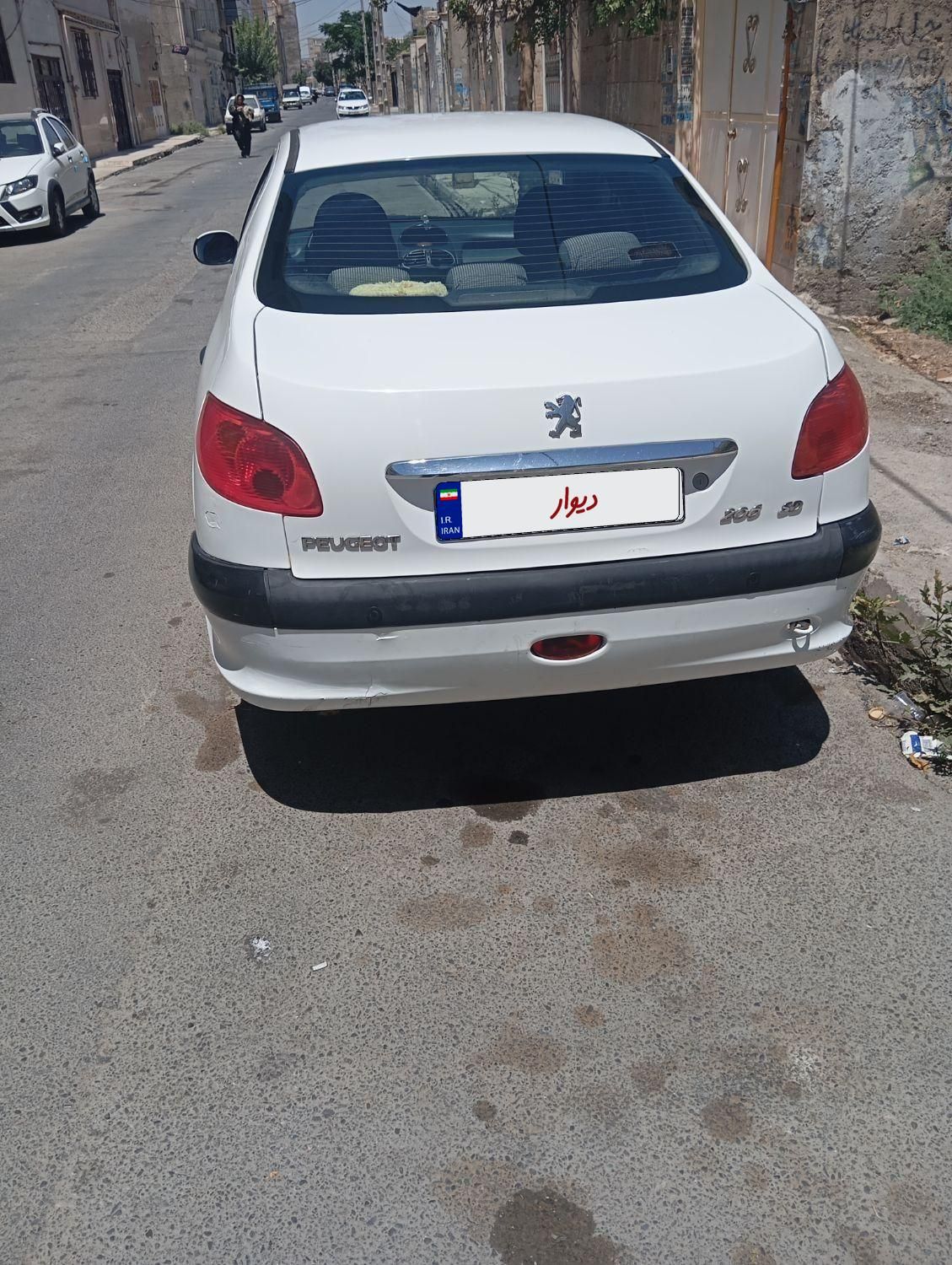 پژو ۲۰۶ صندوق دار v8 - 1394