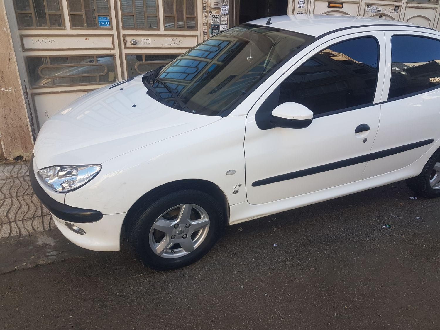 پژو ۲۰۶ صندوق دار v8 - 1397