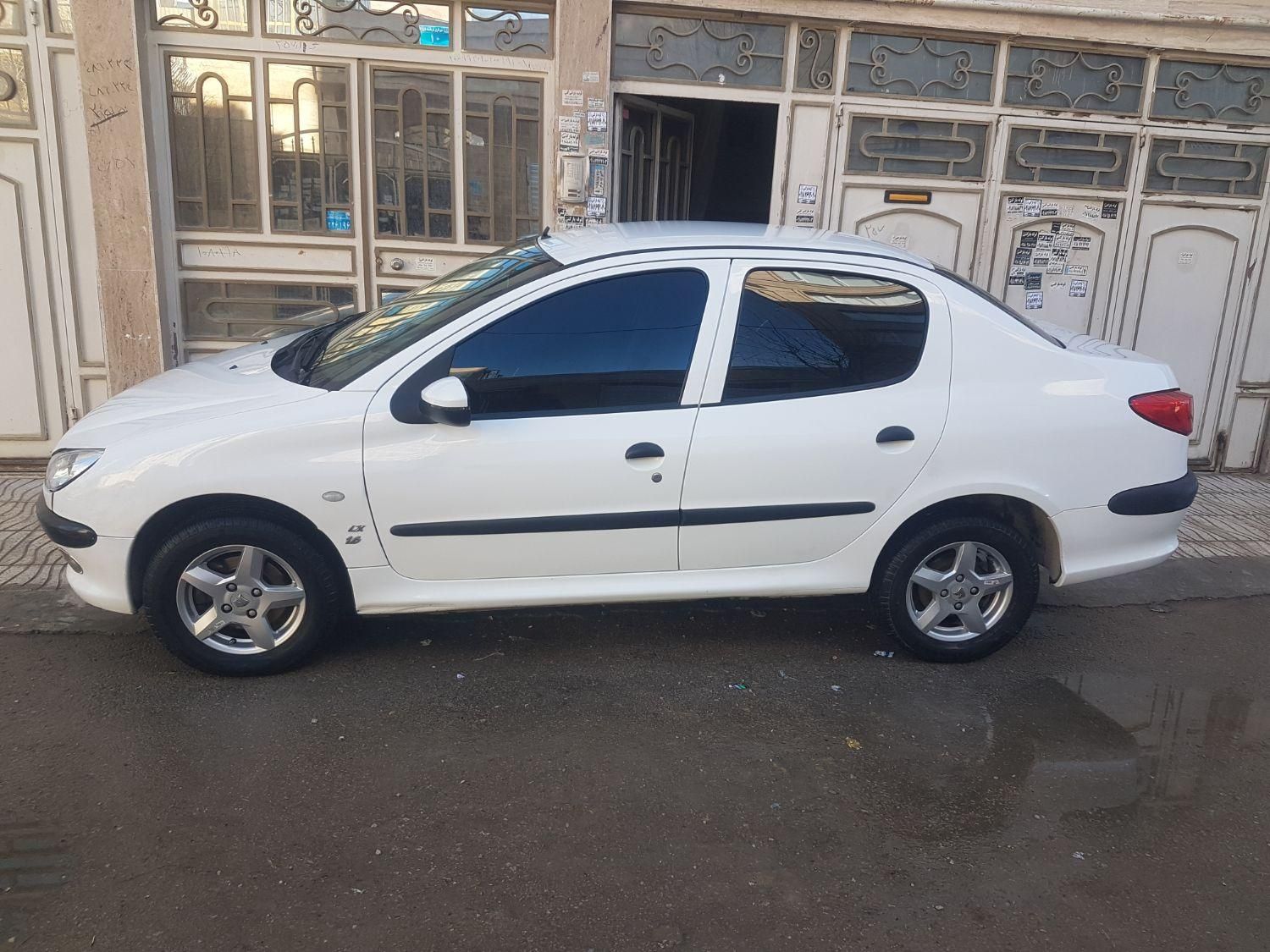پژو ۲۰۶ صندوق دار v8 - 1397