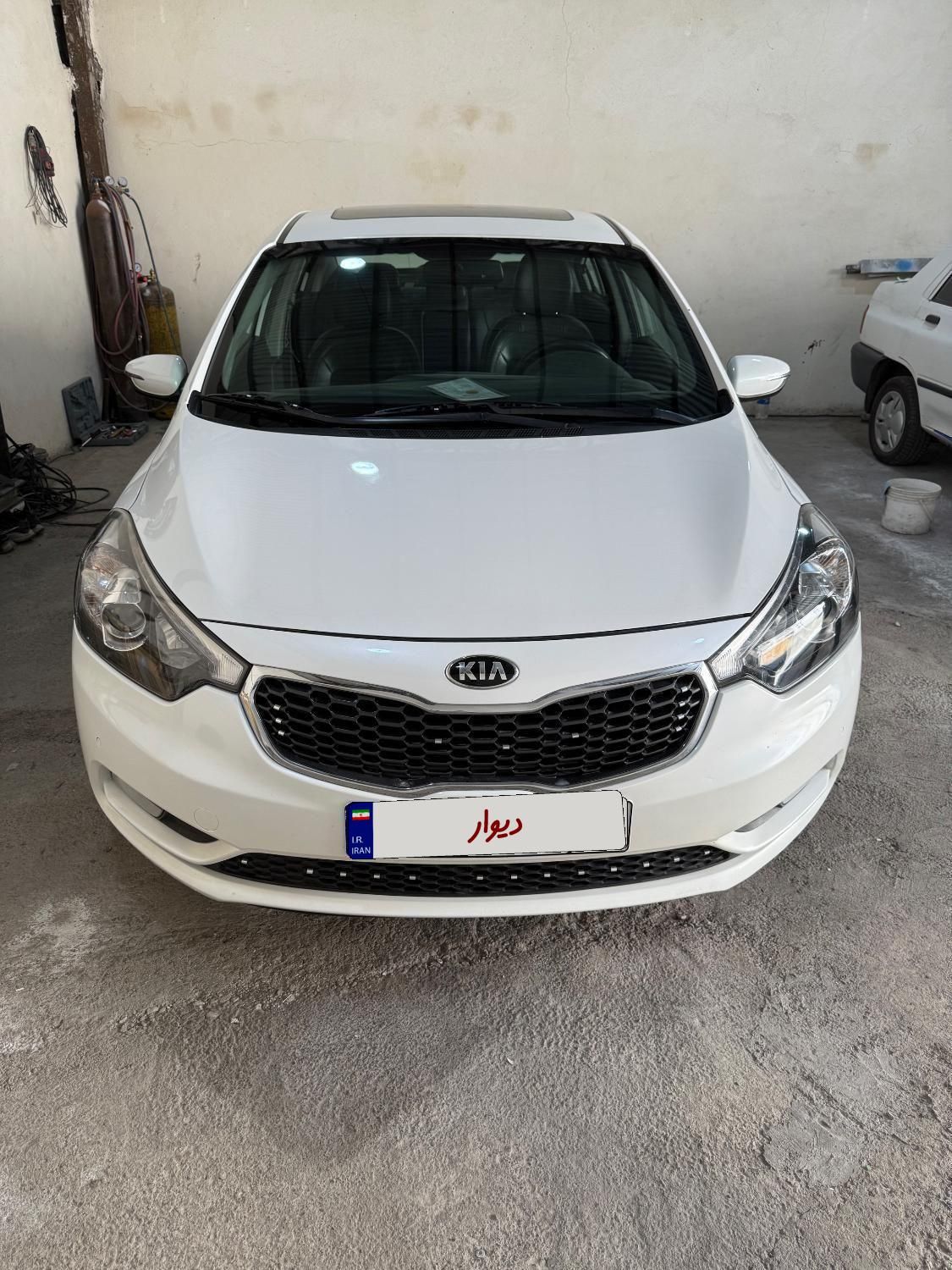 کیا سراتو 2.0 لیتر اتوماتیک GT لاین - 2016