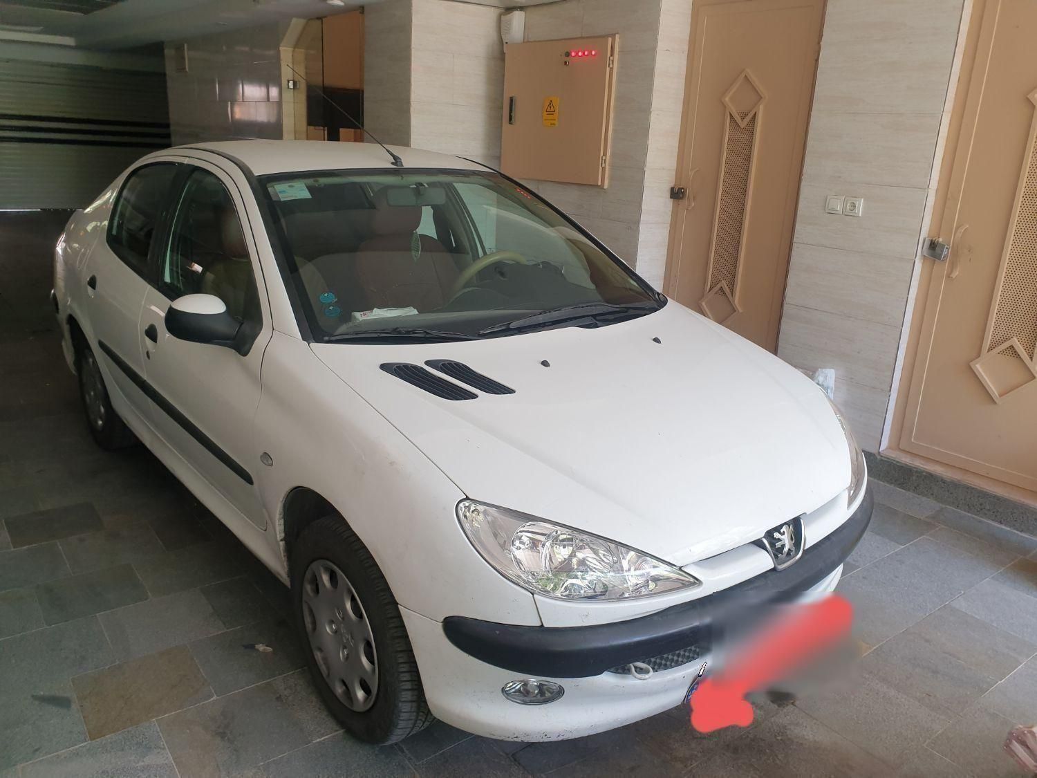 پژو ۲۰۶ صندوق دار v8 - 1390