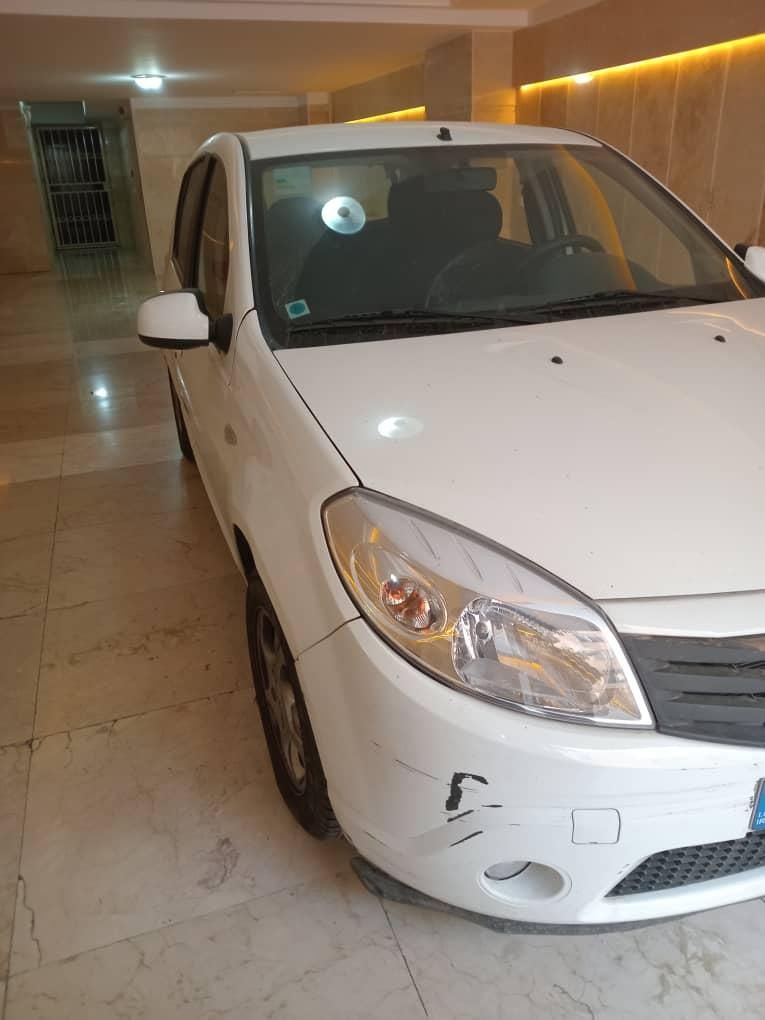 رنو ساندرو اتوماتیک - 1396