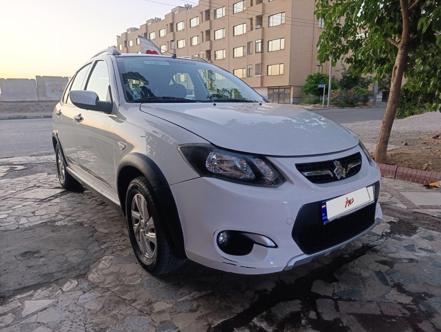 کوییک R دنده‌ای - 1399