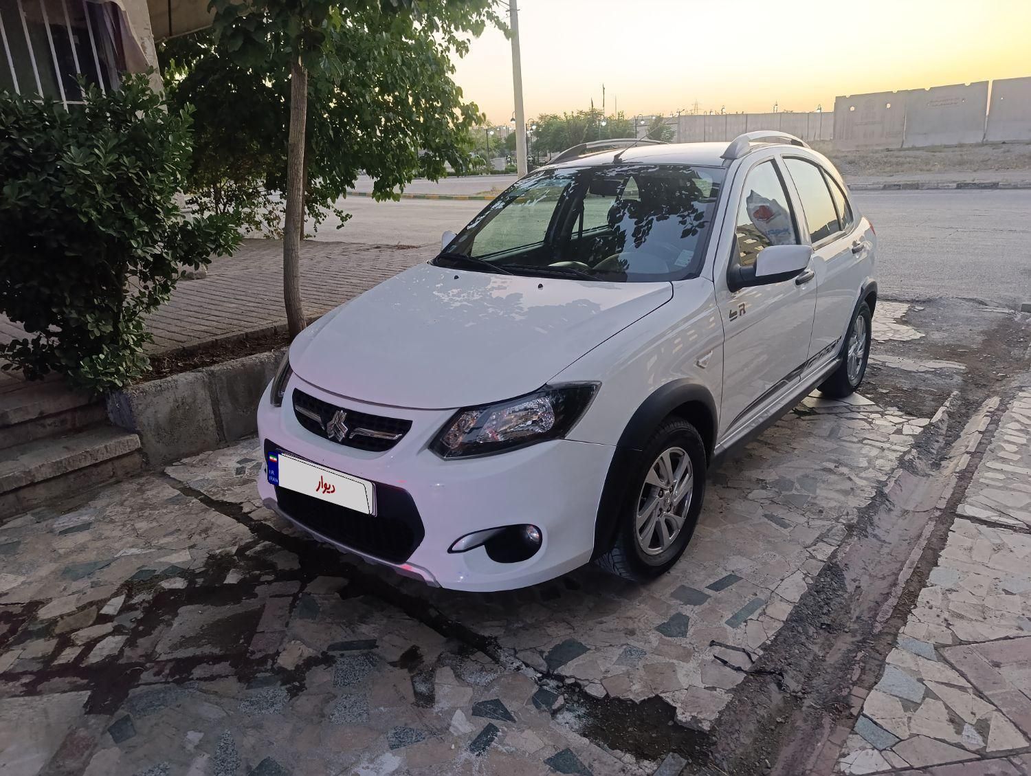 خودرو کوییک، R آگهی ann_19511330