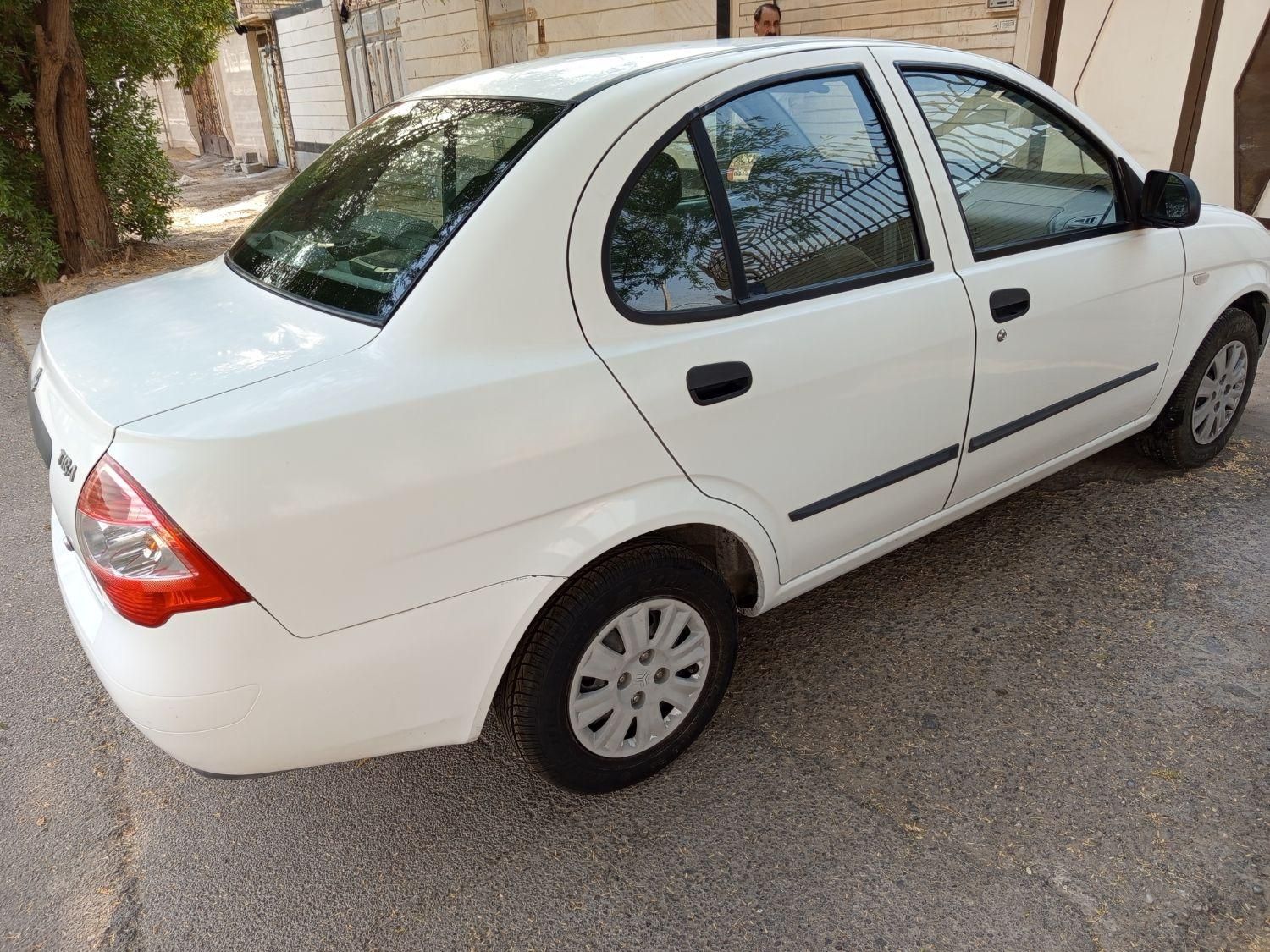 تیبا صندوق دار EX - 1395