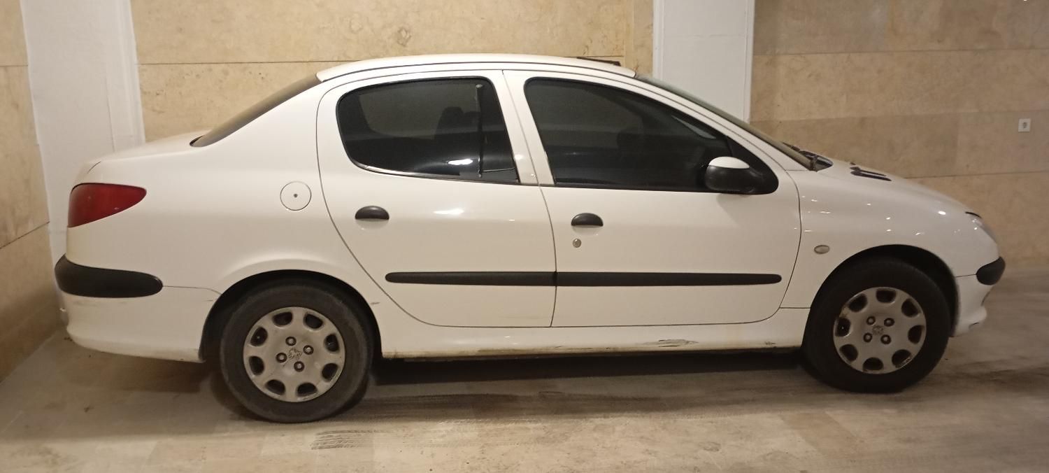پژو ۲۰۶ صندوق دار v8 - 1394