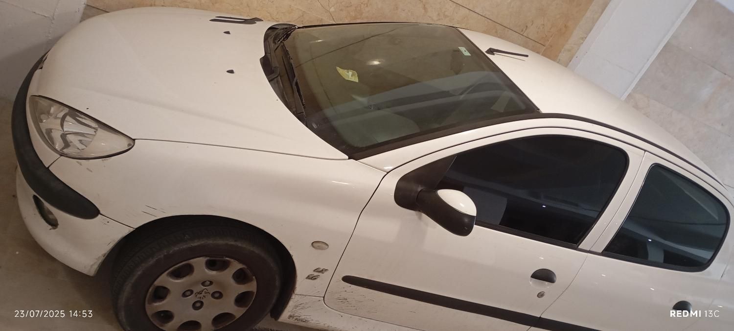 پژو ۲۰۶ صندوق دار v8 - 1394