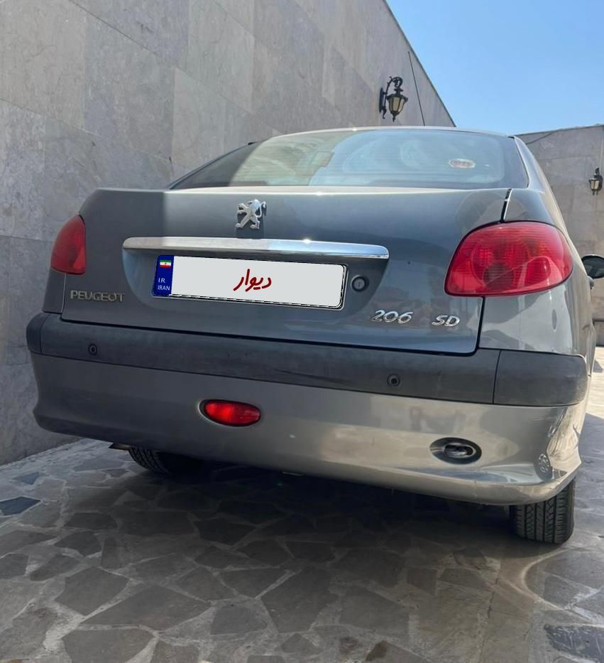 پژو ۲۰۶ صندوق دار v8 - 1395