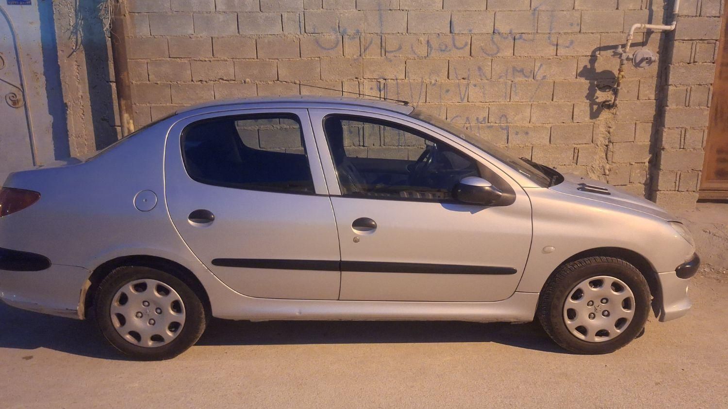 پژو ۲۰۶ صندوق دار v8 - 1385
