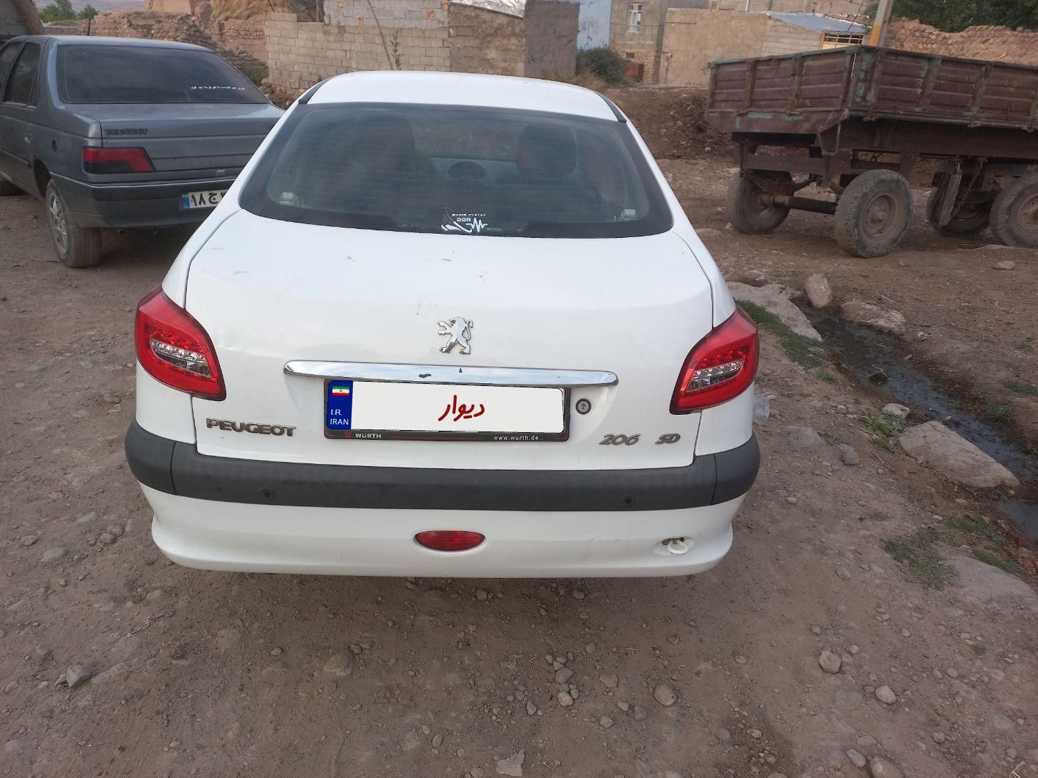 پژو ۲۰۶ صندوق دار v8 - 1395
