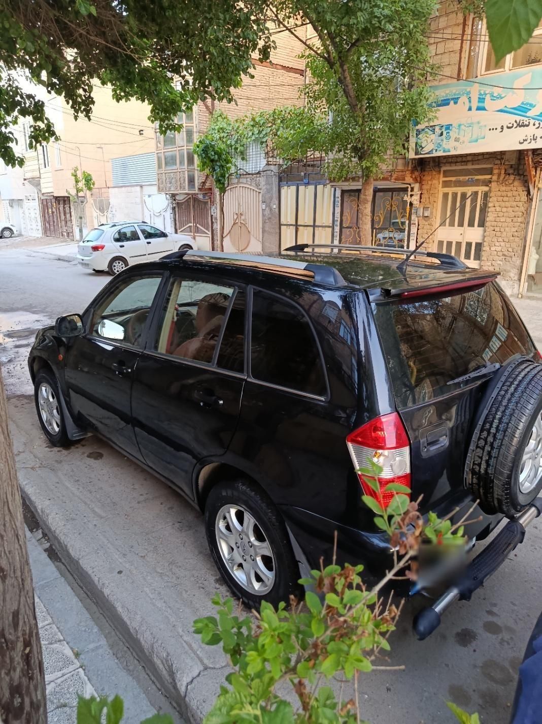 خودرو ام وی ام، X33 آگهی ann_19511871