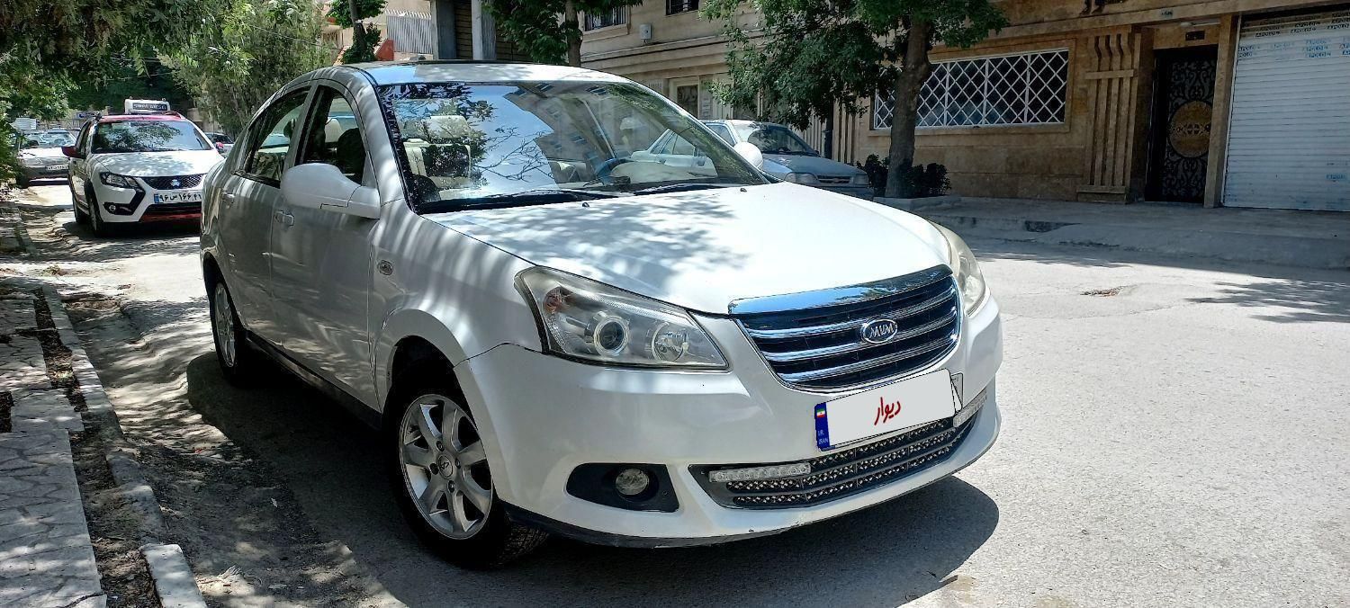 ام وی ام 550 اتوماتیک - 1396