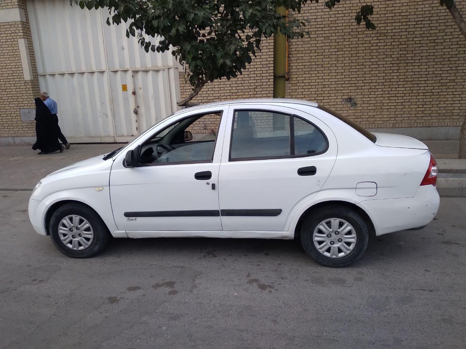 تیبا صندوق دار SX - 1393