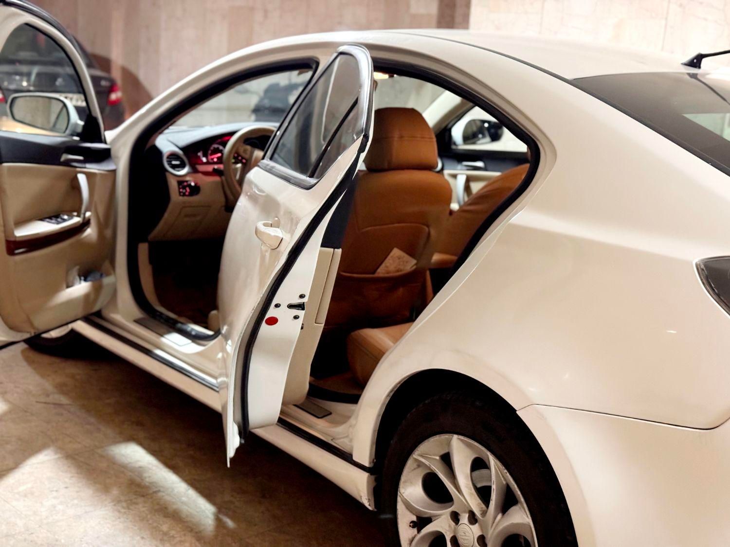 ام جی 6 لیفت بک GT فیس قدیم - 2012