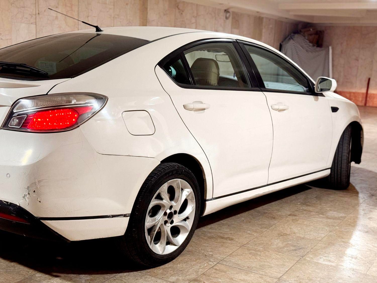 ام جی 6 لیفت بک GT فیس قدیم - 2012